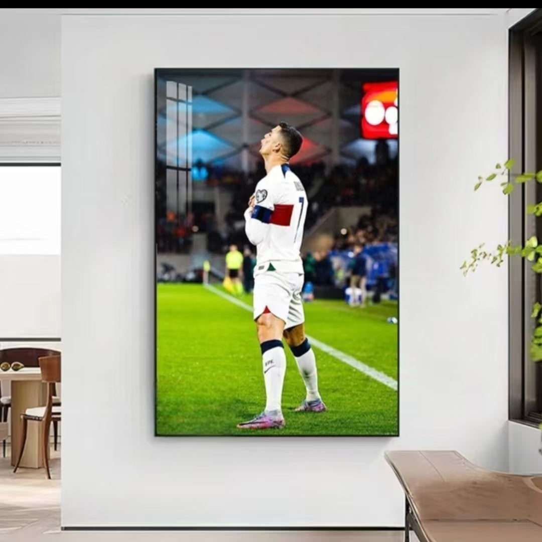 Cristiano Ronaldo meditiert, um dekorative Wandkunst zu feiern