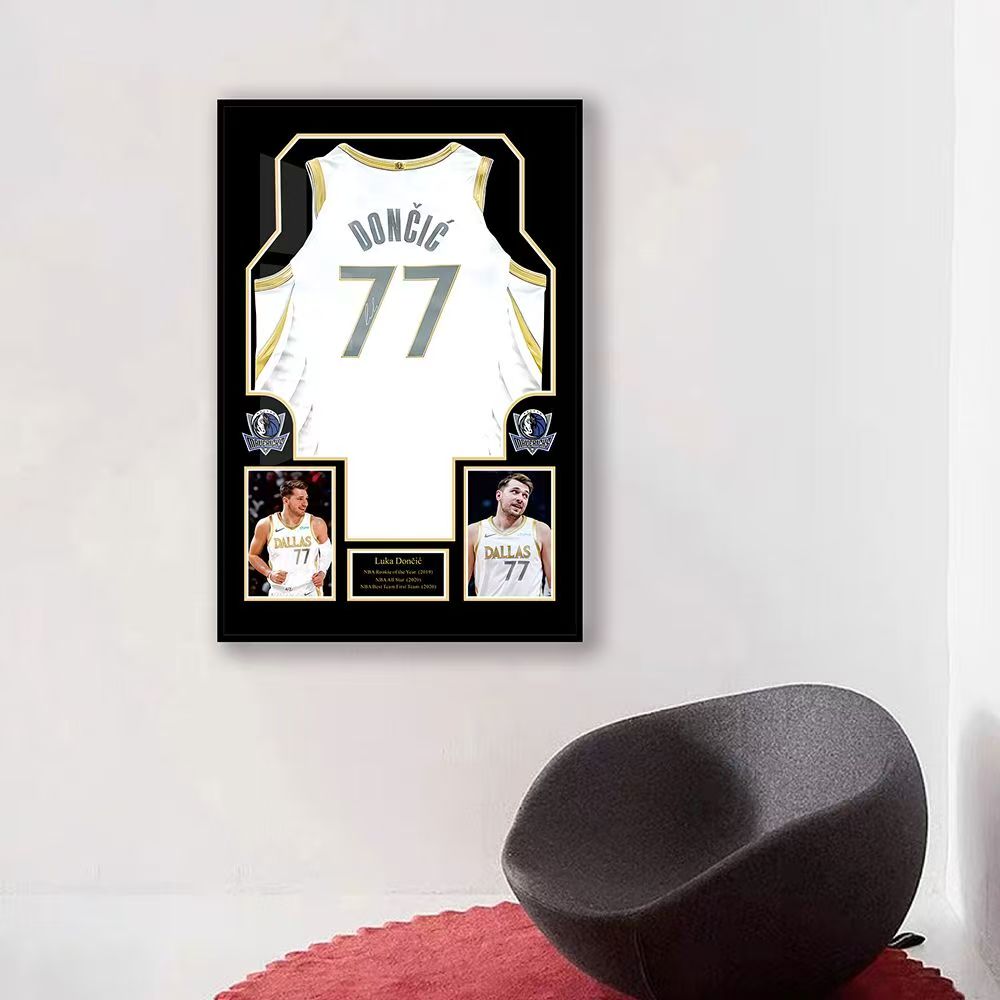 Luka Dončić Wall Art