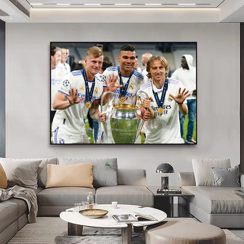 Real madrid midfield Decorative Wall Art